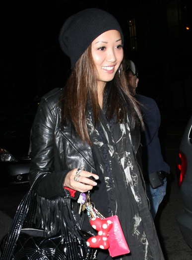 Brenda Song Brenda Song Leaving Longmi Lashes AGXtEstb-ywl