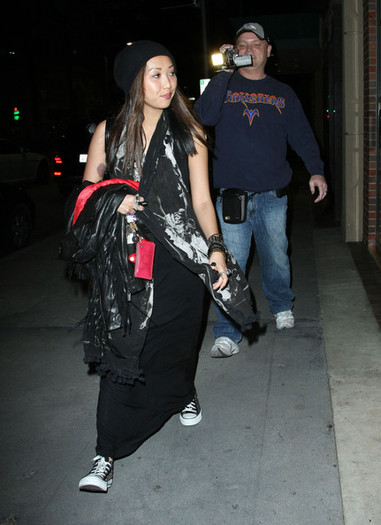 Brenda Song Brenda Song Leaving Longmi Lashes ma0kqXKnEs8l - Brenda Song