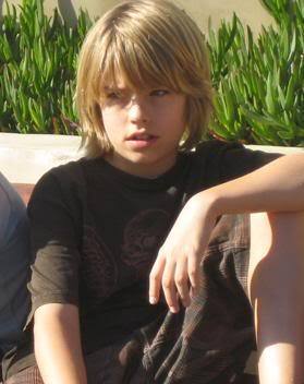 Copy of 19820270_DUFPCYPPG[1] - Cole Sprouse