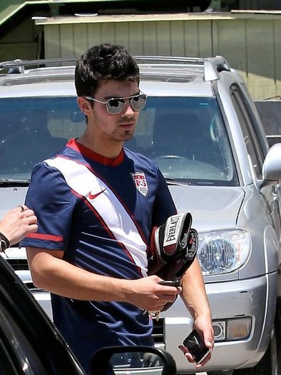 63801_154047144617542_130809123608011_355575_2418106_n