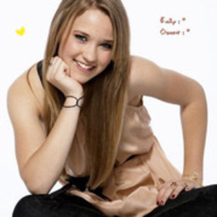 uziti fetelor ce parere aveti despre Troy?