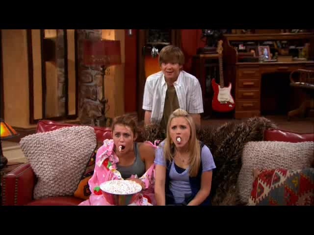 HMF- From Auditions To Wrap - The Cast Looks Back 278