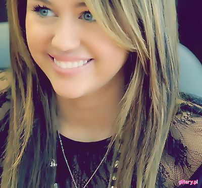29661214_EEOLOMCVE - poze rare miley cyrus2