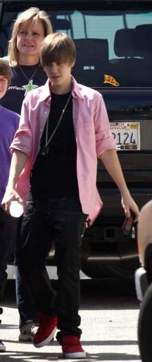 e1eq6d - Justin-Bieber