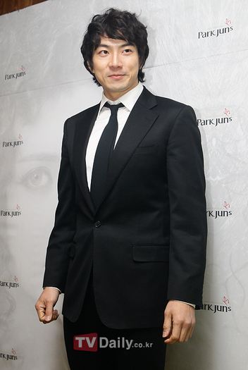 img_206006_53142650_4