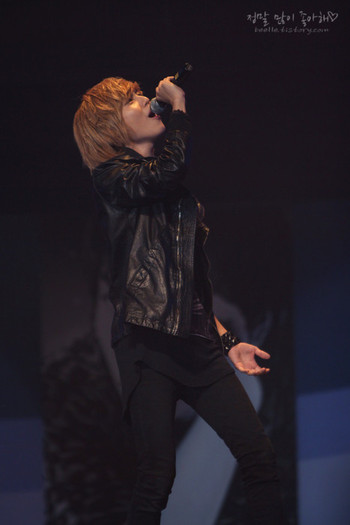 tumblr_lh2ky3bosY1qd0fz8 - Lee Taemin