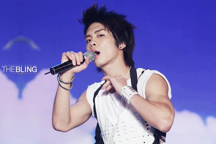 b0064847_4c5fa5f9b79f2 - Kim Jonghyun