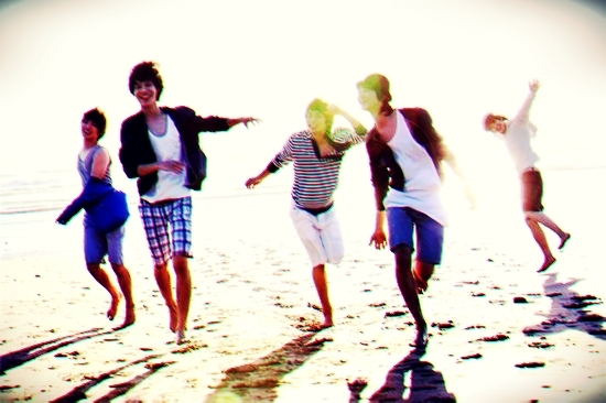 shinee_holiday_by_mybeautyfulworld - SHINee