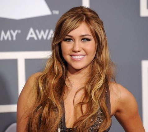 180515_184615051577275_129877630384351_437855_5897513_n - Poze personale cu Miley de pe Facebook-ul ei