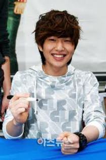 images - Lee Jinki alias Onew