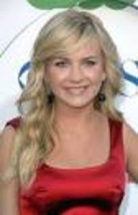 13 - 000000_Britt robertson_000000