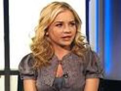 5 - 000000_Britt robertson_000000