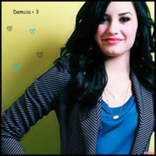 28377307_VFHAAIWPQ - glitter demi lovato