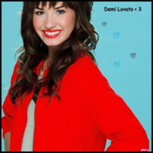 28377309_GKQMQFFLL - glitter demi lovato