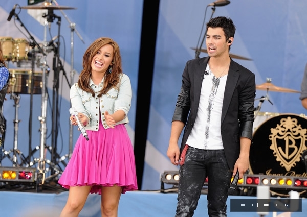 070 - Camp Rock 2 Cast at GMA Pics