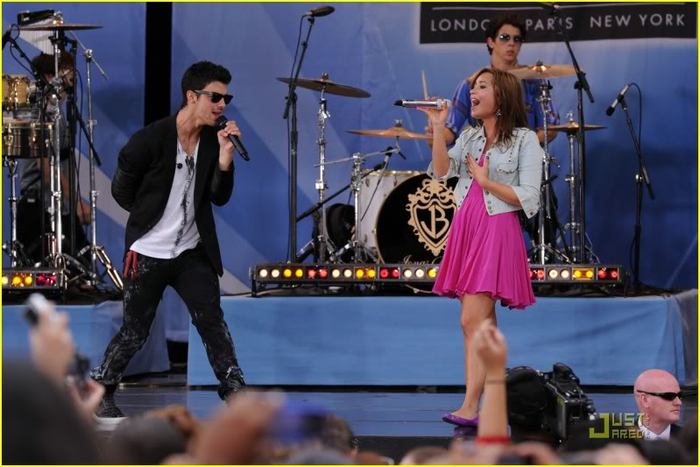 camp-rock-2-rumsey-nyc-gma-13 - Camp Rock 2 Cast at GMA Pics