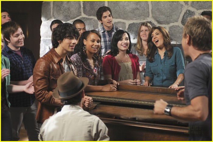 2relb2w - Camp Rock 2 stills