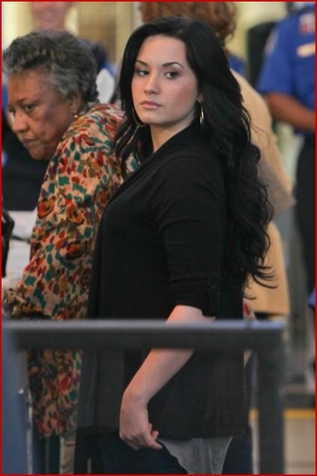 spl254982_001 - Flawless Demi Leaving Lala Land