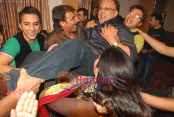 normal_Alok Nath at Star Plus big bash for serial Bidaai in Ramee on 9th July 2009 (2) - Alok Nath