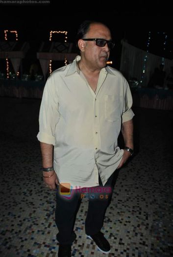 normal_Alok Nath at the launch of Three Acting Studio in Thakur Cinema, Kandivili, Mumai on 10th Jan