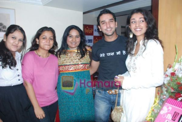 normal_Vibha Chibber at Star Plus big bash for serial Bidaai in Ramee on 9th July 2009 (5)