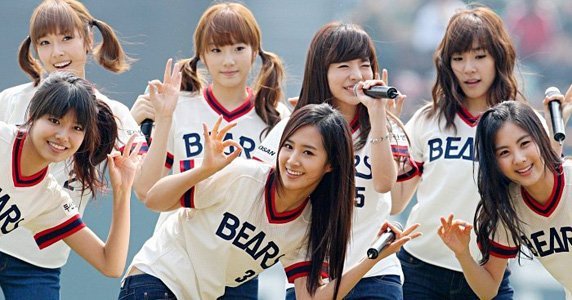 32063_125752560782468_100000431741726_217499_5983948_n - y---SNSD---y