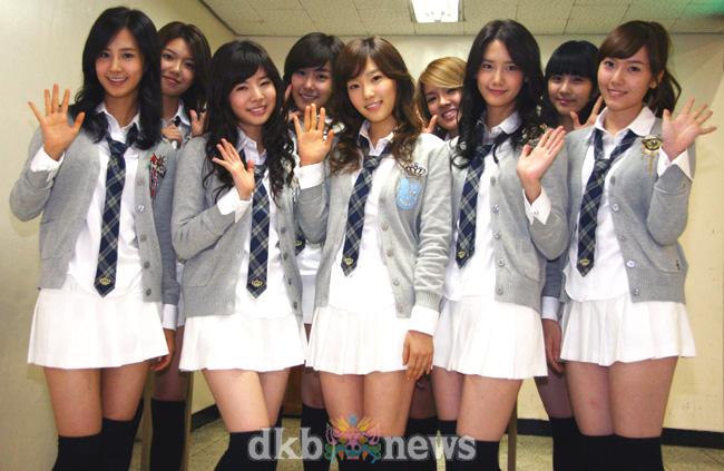 21062347_UJPIIWGKF - y---SNSD---y