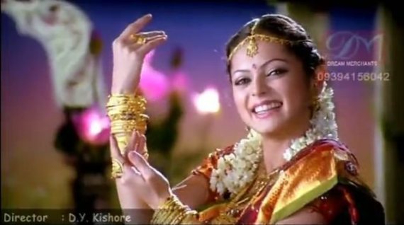 44183_165156656830489_144280905584731_565617_2667113_n - Hindi Dance - Drashti