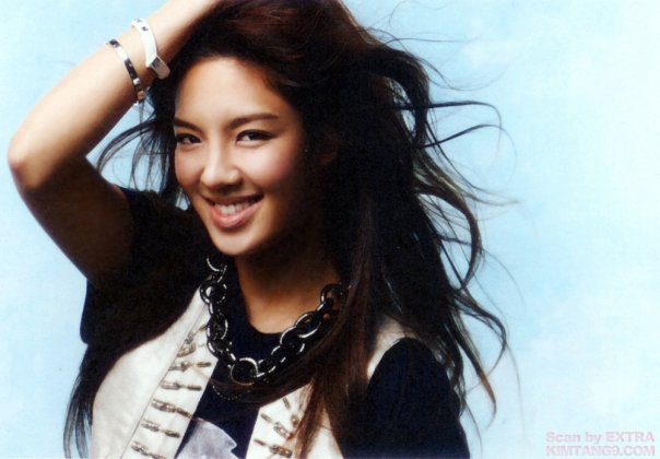 29241_123148034383989_100000663786654_179246_5499760_n - y---SNSD-hyoyeon---y