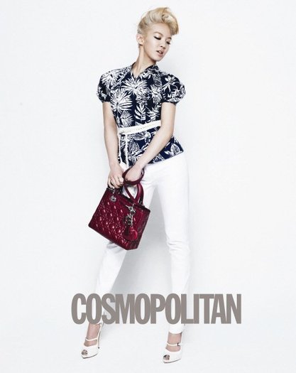 179813_192847594082129_100000706703721_555494_4549099_n - y---SNSD-hyoyeon---y