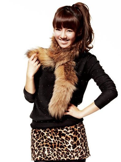 32420367_QRZERSSML - y---SNSD-hyoyeon---y