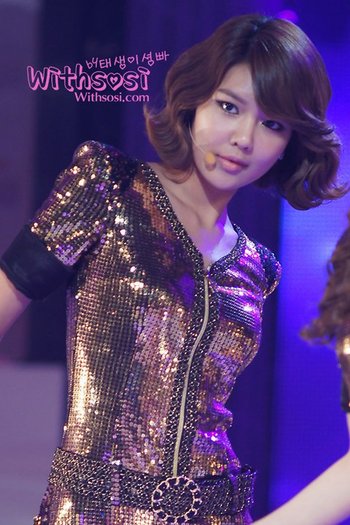 163233_1247574846469_1742396858_440313_6977518_n - y---SNSD-sooyoung---y