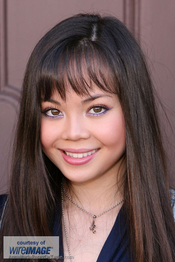 large_camp-ronald-mcdonald-16th-annual-family-halloween-carnival_015001