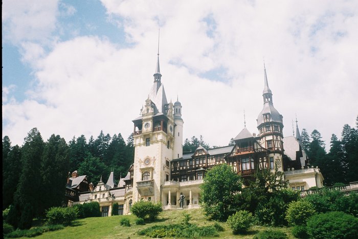 Castelul Peles 29 - 3 MONUMENTE DIVERSE