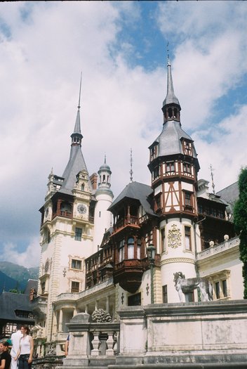 Castelul Peles 34 - 3 MONUMENTE DIVERSE