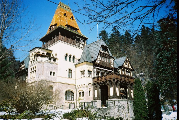 Pelisor - 3 MONUMENTE DIVERSE