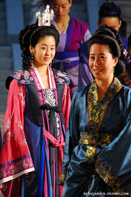 Lady Mi-Shil