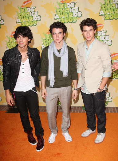 Nickelodeon+22nd+Annual+Kids+Choice+Awards+D3Dg3QpXofDl - Nickelodeon s 22nd Annual Kids Choice Awards - Arrivals