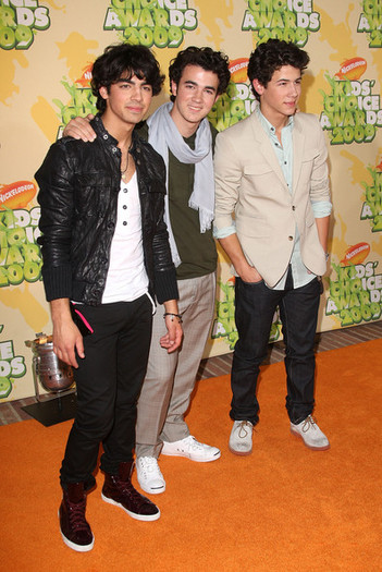 Nickelodeon+22nd+Annual+Kids+Choice+Awards+jQdZBQbx4Tml - Nickelodeon s 22nd Annual Kids Choice Awards - Arrivals