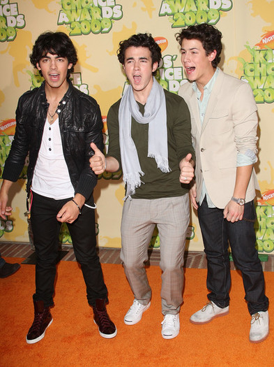 Nickelodeon+22nd+Annual+Kids+Choice+Awards+kboIzU_Se79l - Nickelodeon s 22nd Annual Kids Choice Awards - Arrivals