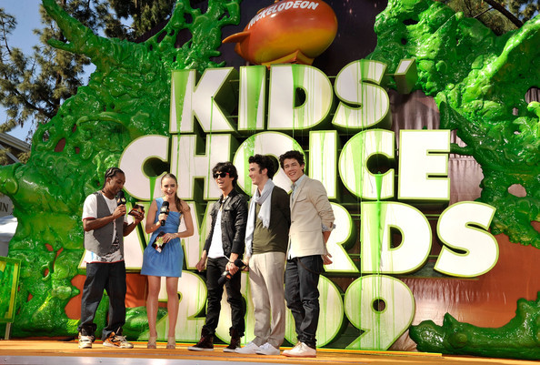Nickelodeon+22nd+Annual+Kids+Choice+Awards+rid4qXMTElol - Nickelodeon s 22nd Annual Kids Choice Awards - Arrivals