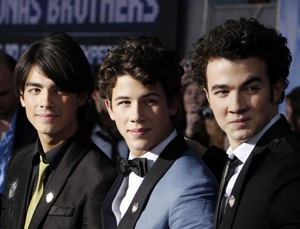 Joe+Jonas+Walt+Disney+Pictures+Jonas+Brothers+816e3kheNHll - Walt Disney Pictures Jonas Brothers The 3D Concert Experience 2