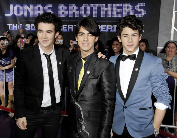 Joe+Jonas+Walt+Disney+Pictures+Jonas+Brothers+m0crQC5lf8Ml - Walt Disney Pictures Jonas Brothers The 3D Concert Experience 2