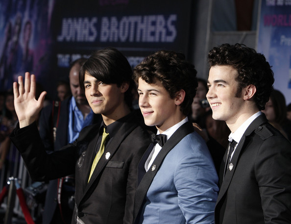 Joe+Jonas+Walt+Disney+Pictures+Jonas+Brothers+oxWNwZgsn-Fl - Walt Disney Pictures Jonas Brothers The 3D Concert Experience 2