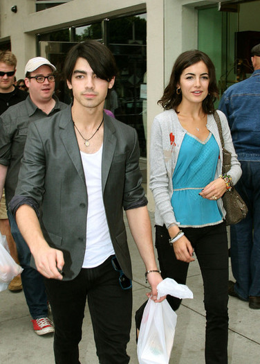 Joe+Jonas+Joe+Jonas+Camilla+Belle+Bon+Apetite+daGtpJi4PfFl - Joe Jonas and Camilla Belle at Bon Apetite