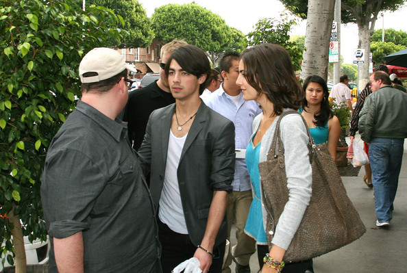 Joe+Jonas+Joe+Jonas+Camilla+Belle+Bon+Apetite+sH3e5HCngjMl - Joe Jonas and Camilla Belle at Bon Apetite