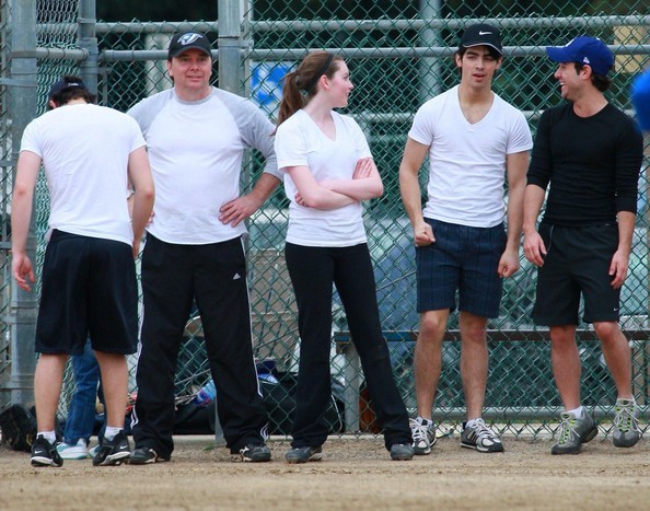 Joe+Jonas+Jonas+Brothers+Playing+Softball+zjCDPxDQv50l - The Jonas Brothers Playing In A Softball Game