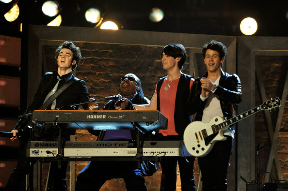 Joe+Jonas+51st+Annual+Grammy+Awards+Show+LXgm_xPcZfYl - 51st Annual Grammy Awards - Show