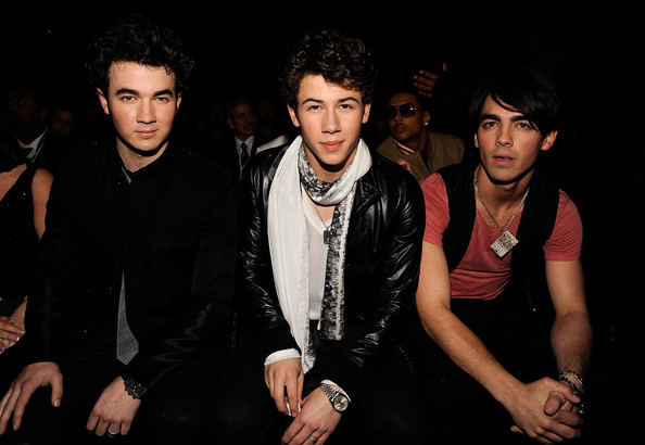 Joe+Jonas+51st+Annual+Grammy+Awards+Audience+aerjL7tfNytl