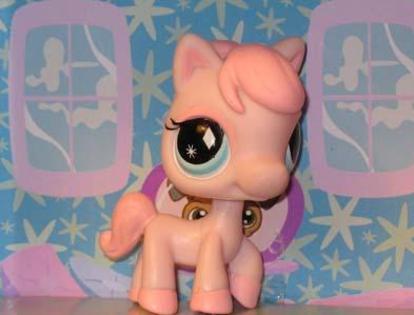 Pony(Serina) - Personaje